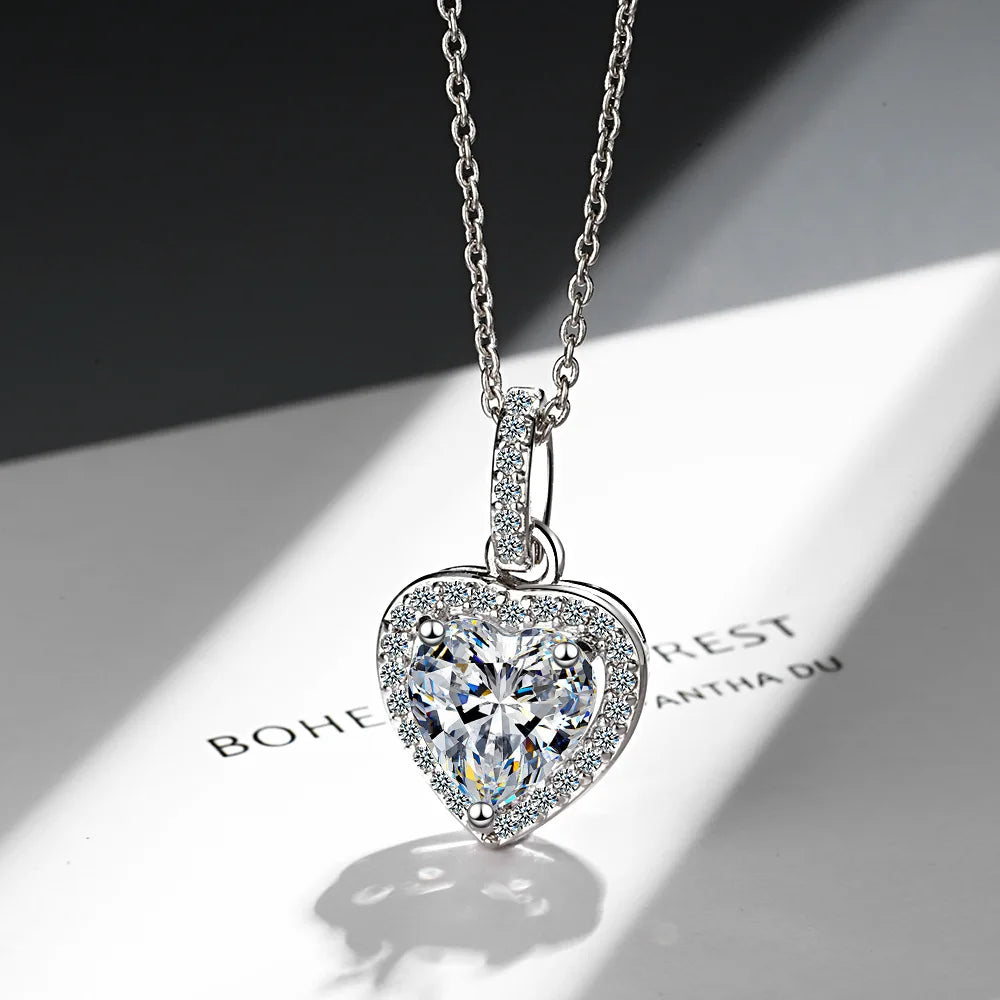 925 Sterling Silver Zircon Heart Pendant Necklace